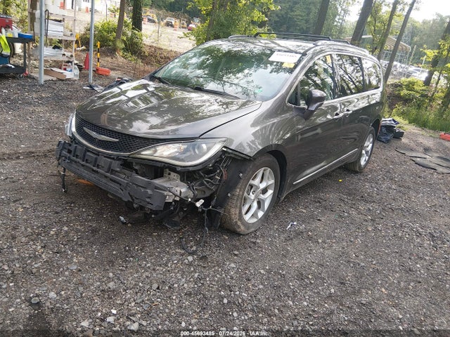 Aukcja sprzedaży 2017 Chrysler Pacifica Touring-l Plus, vin: 2C4RC1EG5HR511747, numer aukcji: 45693485