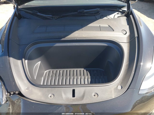 Продажа на аукционе авто 2025 Tesla Model Y Long Range Dual Motor All-wheel Drive, vin: 7SAYGDEE6SF299530, номер лота: 45693490