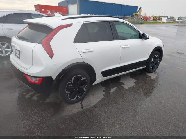 KIA Niro Ev Wind 2023 KNDCR3L15P5044887 Image 4