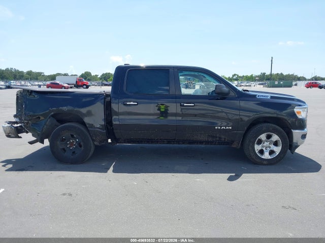Auction sale of the 2019 Ram 1500 Big Horn/lone Star  4x4 5'7 Box, vin: 1C6RRFFG1KN727584, lot number: 45693532