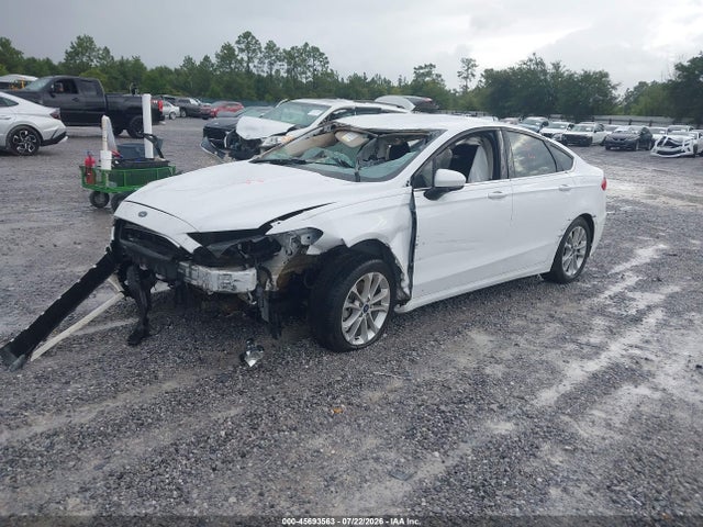 Ford FUSION SE 2020 3FA6P0HD3LR211037 Image 2