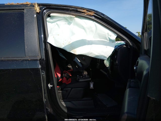 Продажа на аукционе авто 2023 Chevrolet Silverado 1500 4wd  Short Bed Custom Trail Boss, vin: 3GCPDCEK6PG173994, номер лота: 45693570
