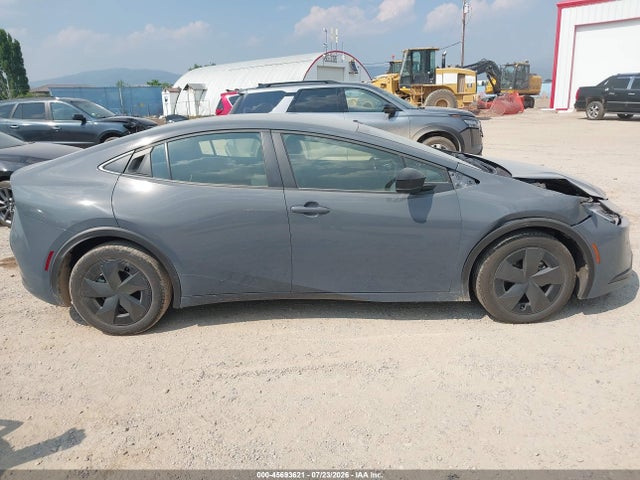 Toyota Prius Le 2026 JTDACAAU5T3079249 Image 14