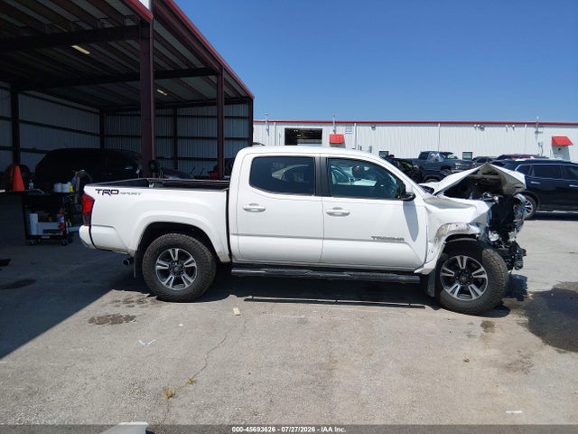 45693626 :رقم المزاد ، 3TMAZ5CN7HM041541 vin ، 2017 Toyota Tacoma Trd Sport مزاد بيع