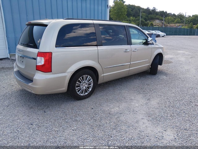 Продаж на аукціоні авто 2013 Chrysler Town & Country Touring-l, vin: 2C4RC1CG3DR571832, номер лоту: 45693641