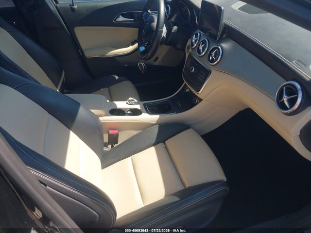 Продажа на аукционе авто 2017 Mercedes-benz Gla 250 4matic, vin: WDCTG4GB4HJ333003, номер лота: 45693643