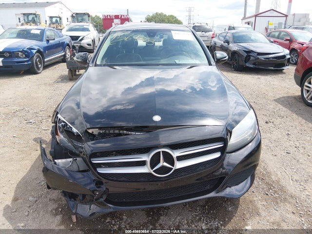 Продаж на аукціоні авто 2016 Mercedes-benz C 300 4matic, vin: 55SWF4KB2GU165654, номер лоту: 45693654