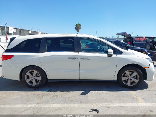 Honda ODYSSEY EX 2018 5FNRL6H59JB101557 Image 13