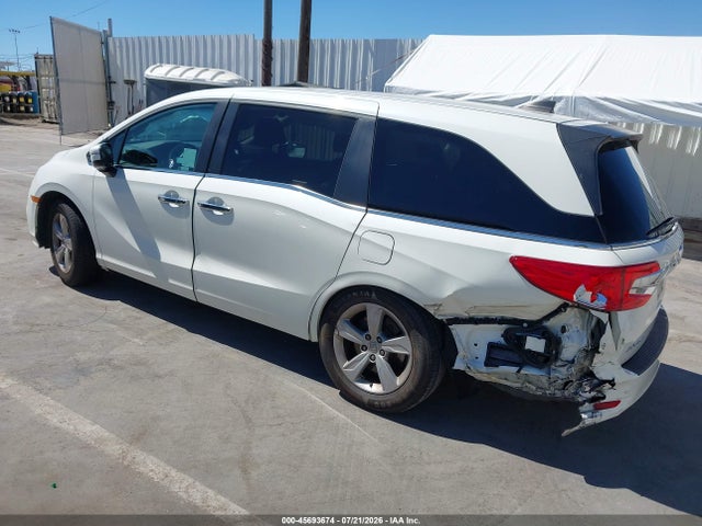Honda ODYSSEY EX 2018 5FNRL6H59JB101557 Image 3