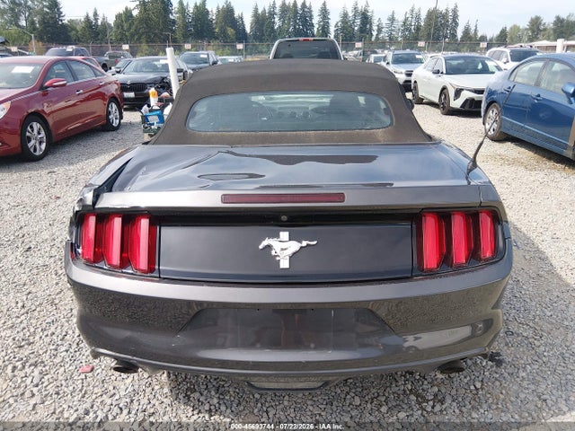 1FATP8EM6H5303095 Ford Mustang V6