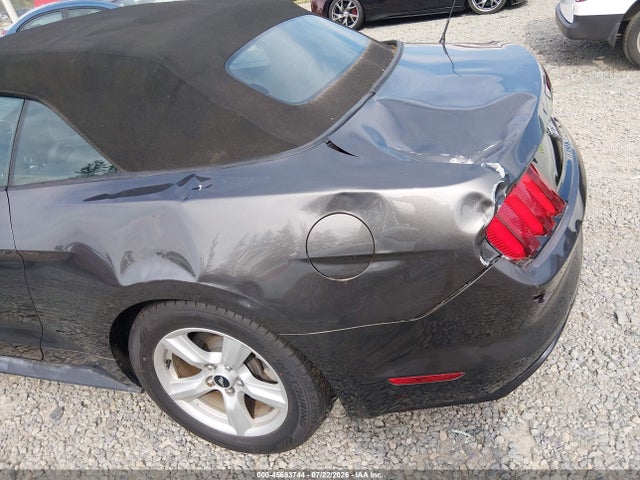 1FATP8EM6H5303095 Ford Mustang V6