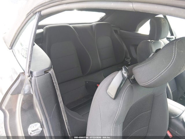 1FATP8EM6H5303095 Ford Mustang V6