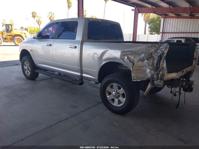 RAM 2500 Slt 2014 3C6UR5DL8EG312487 Image 3