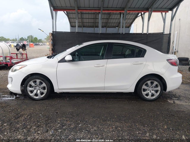 2013 Mazda Mazda3 I Sport მანქანა იყიდება აუქციონზე, vin: JM1BL1UP5D1800614, აუქციონის ნომერი: 45693763