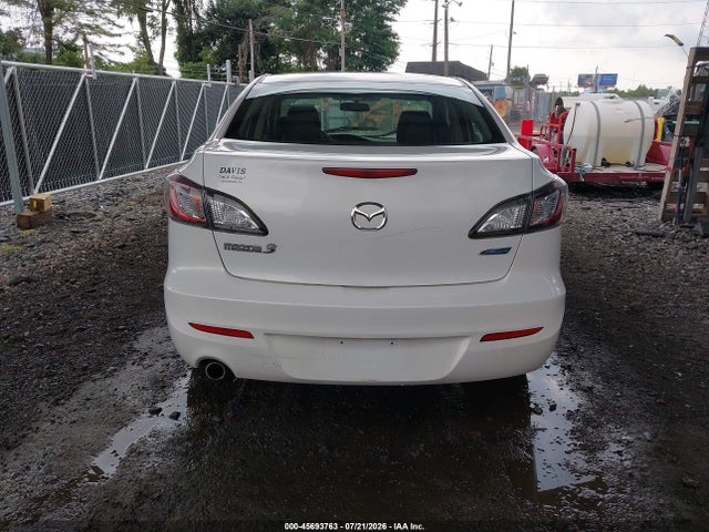 2013 Mazda Mazda3 I Sport მანქანა იყიდება აუქციონზე, vin: JM1BL1UP5D1800614, აუქციონის ნომერი: 45693763