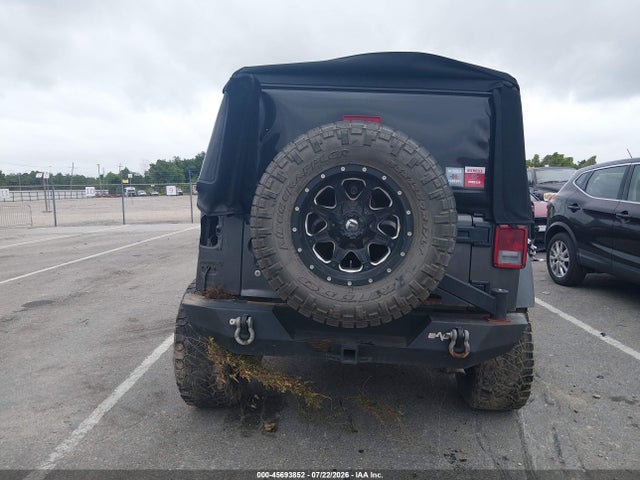 1C4BJWDG4JL834773 Jeep Wrangler Jk Unlimited Sport 4x4