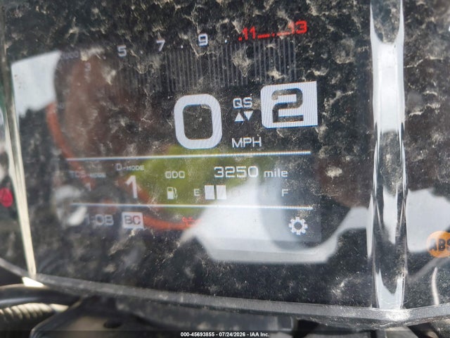 45693855 :رقم المزاد ، JYARN80E8RA003203 vin ، 2024 Yamaha Mtm890 مزاد بيع