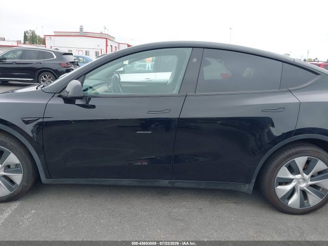 45693889 :رقم المزاد ، 7SAYGAEE8RF983066 vin ، 2024 Tesla Model Y Long Range Dual Motor All-wheel Drive مزاد بيع