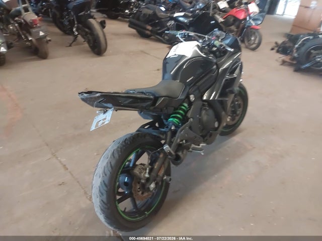 Kawasaki Ex650 F 2016 JKAEXEF10GDA25432 Image 4