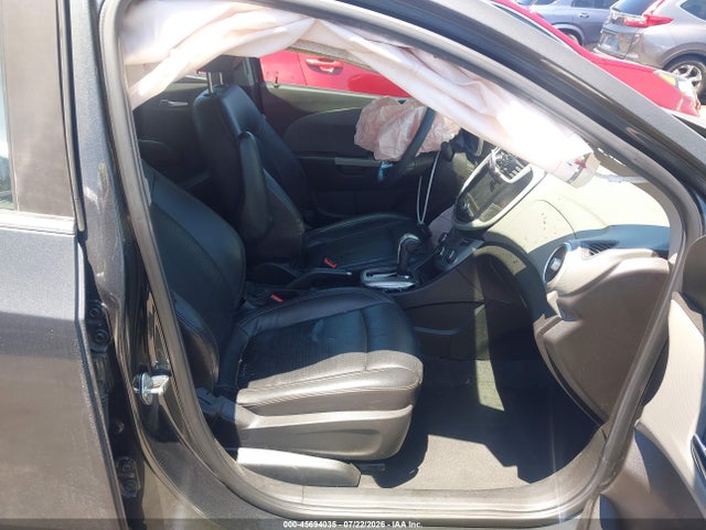 Chevrolet Sonic Premier Auto 2018 1G1JF5SB6J4104624 Image 5