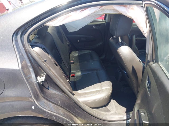 Chevrolet Sonic Premier Auto 2018 1G1JF5SB6J4104624 Image 8