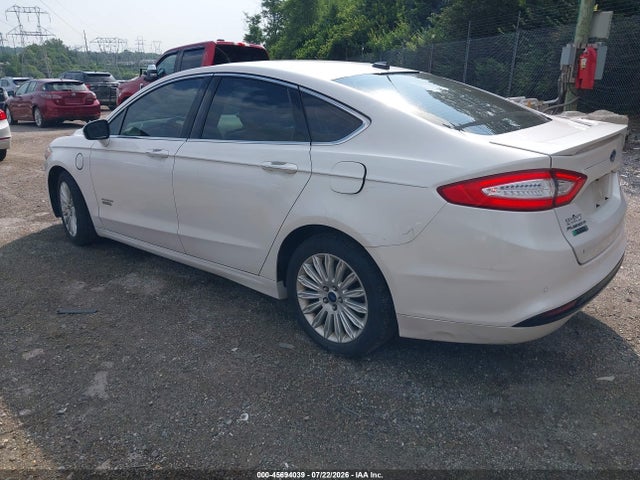 3FA6P0SU2ER395155 Ford Fusion Energi Titanium