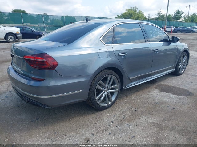 Продаж на аукціоні авто 2017 Volkswagen Passat 1.8t R-line, vin: 1VWDT7A37HC083184, номер лоту: 45694116
