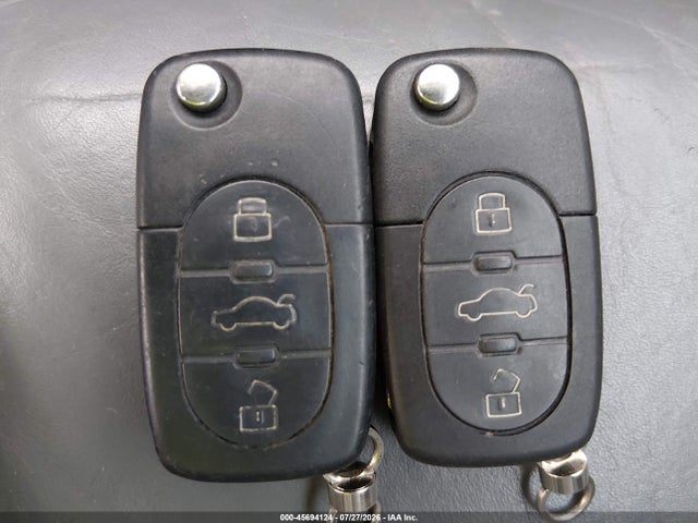 2001 Audi Tt მანქანა იყიდება აუქციონზე, vin: TRUWX28N011042591, აუქციონის ნომერი: 45694124