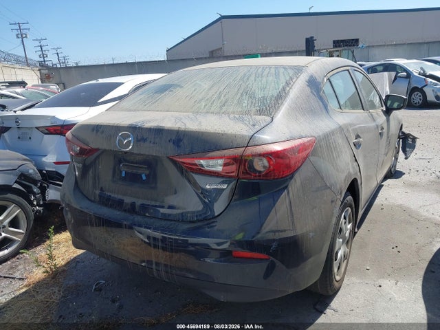 Продаж на аукціоні авто 2018 Mazda Mazda3 Sport, vin: 3MZBN1U72JM230559, номер лоту: 45694189