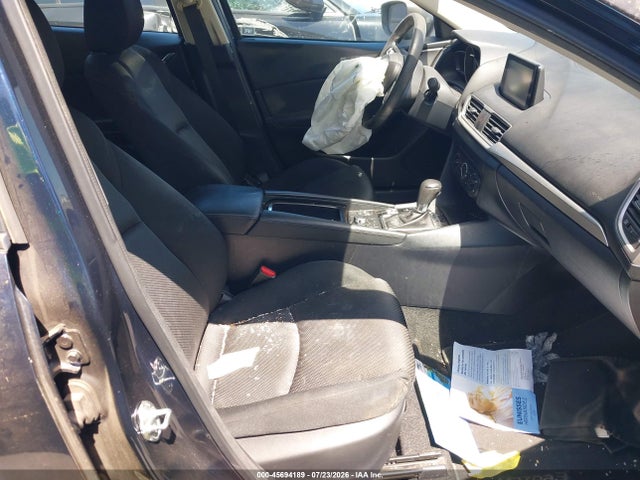 Продаж на аукціоні авто 2018 Mazda Mazda3 Sport, vin: 3MZBN1U72JM230559, номер лоту: 45694189