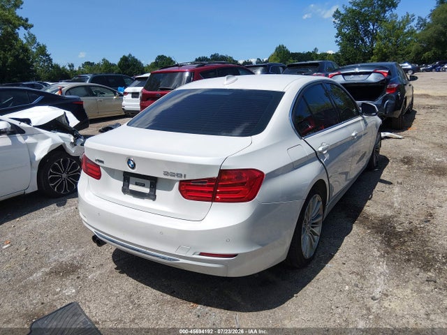 Продажа на аукционе авто 2014 Bmw 328i Xdrive, vin: WBA3B5C55EP541021, номер лота: 45694192