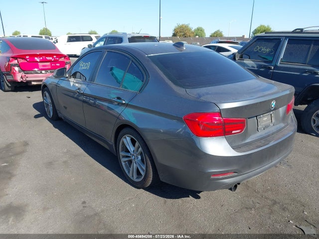 BMW 320i 2016 WBA8A9C50GK616403 Image 3