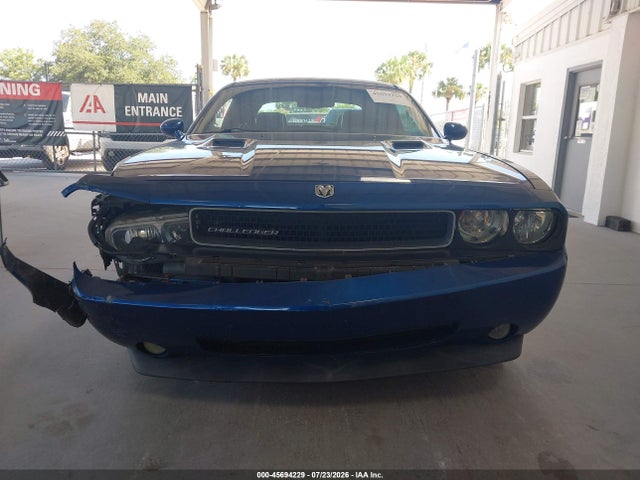 45694229 :رقم المزاد ، 2B3CJ4DV1AH205851 vin ، 2010 Dodge Challenger Se مزاد بيع