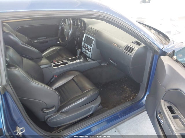 45694229 :رقم المزاد ، 2B3CJ4DV1AH205851 vin ، 2010 Dodge Challenger Se مزاد بيع