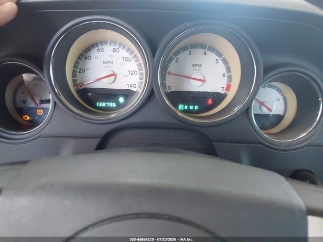 45694229 :رقم المزاد ، 2B3CJ4DV1AH205851 vin ، 2010 Dodge Challenger Se مزاد بيع