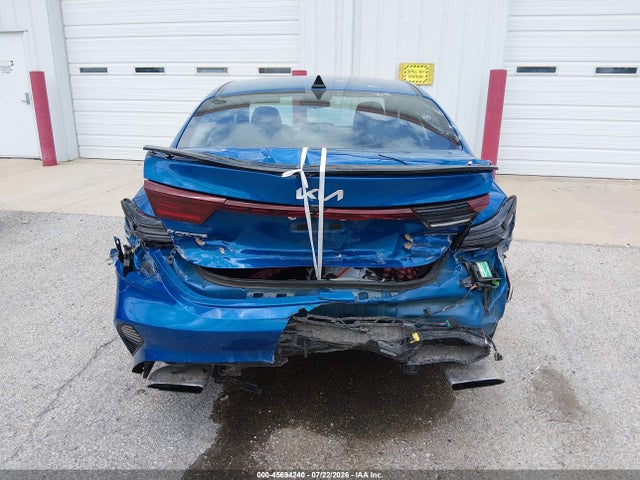 2023 Kia Forte Gt მანქანა იყიდება აუქციონზე, vin: 3KPF44AC9PE548367, აუქციონის ნომერი: 45694240