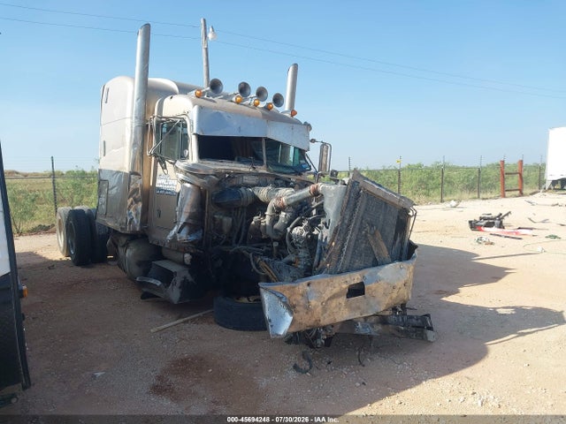 45694248 :رقم المزاد ، 1XP5DR9X7YD501842 vin ، 2000 Peterbilt 379 مزاد بيع