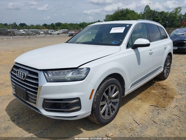 Audi Q7 3.0t Premium 2017 WA1LAAF76HD050372 Image 2