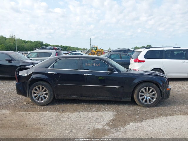 2010 Chrysler 300c Hemi მანქანა იყიდება აუქციონზე, vin: 2C3CA6CT5AH114371, აუქციონის ნომერი: 45694265