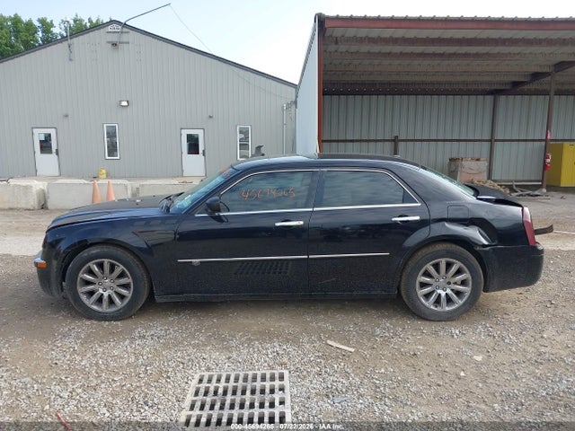 2010 Chrysler 300c Hemi მანქანა იყიდება აუქციონზე, vin: 2C3CA6CT5AH114371, აუქციონის ნომერი: 45694265