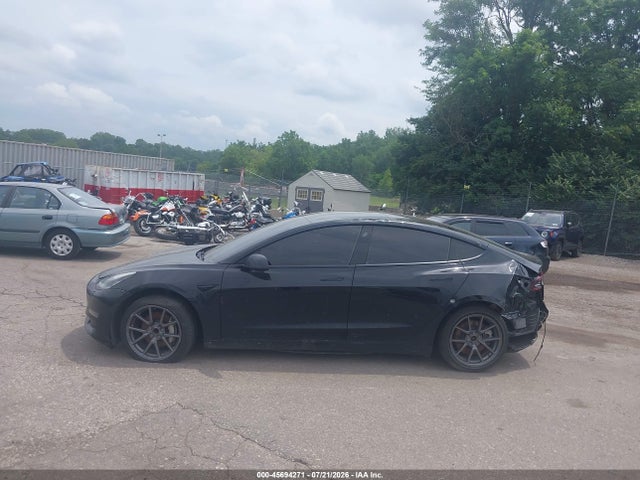 45694271 :رقم المزاد ، 5YJ3E1EA6MF854939 vin ، 2021 Tesla Model 3 Standard Range Plus Rear-wheel Drive مزاد بيع