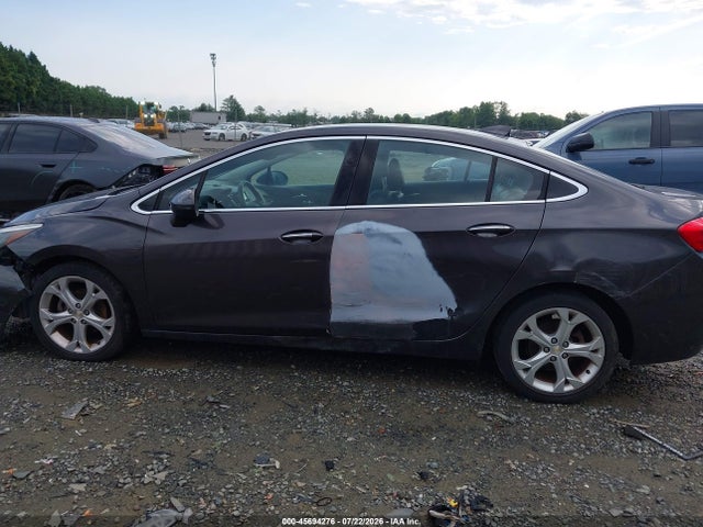 1G1BF5SM4H7181006 Chevrolet Cruze Premier Auto