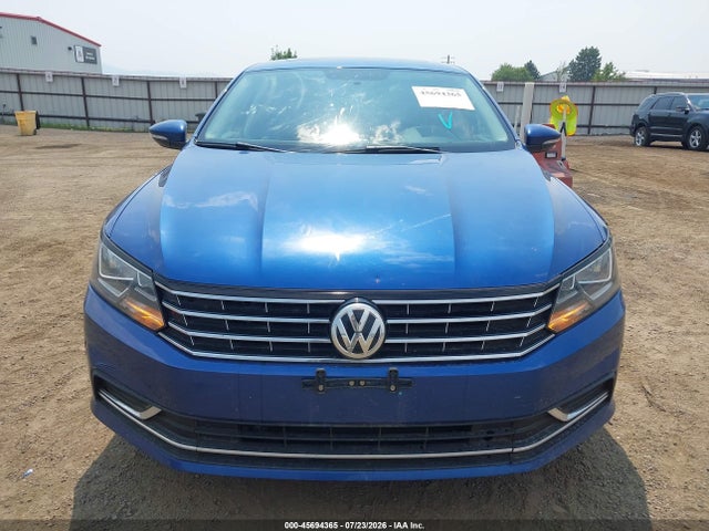 1VWBT7A30HC025070 Volkswagen Passat 1.8t Se