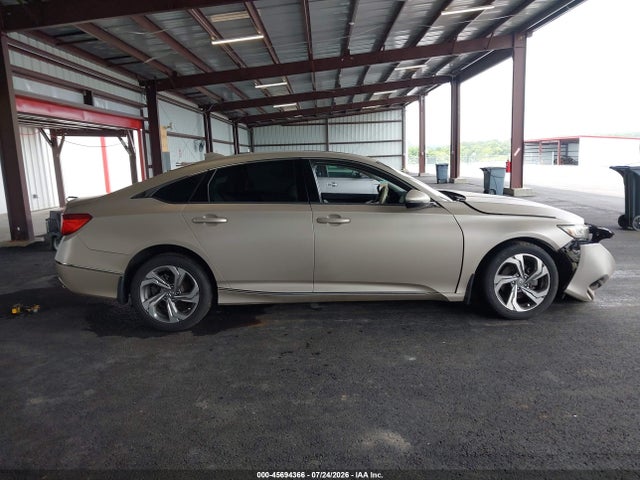 45694366 :رقم المزاد ، 1HGCV1F57JA260481 vin ، 2018 Honda Accord Ex-l مزاد بيع