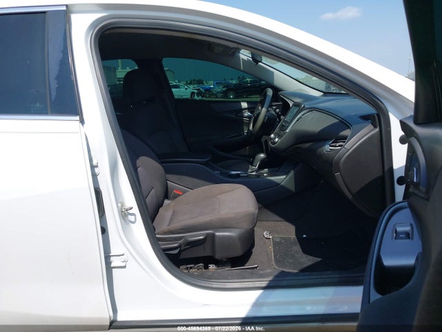 1G1ZB5ST8JF176436 Chevrolet Malibu 1ls