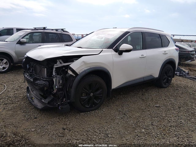 5N1AT3BA2MC710567 Nissan Rogue Sv Fwd