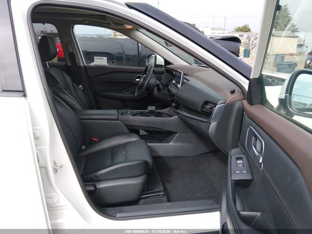 5N1AT3BA2MC710567 Nissan Rogue Sv Fwd