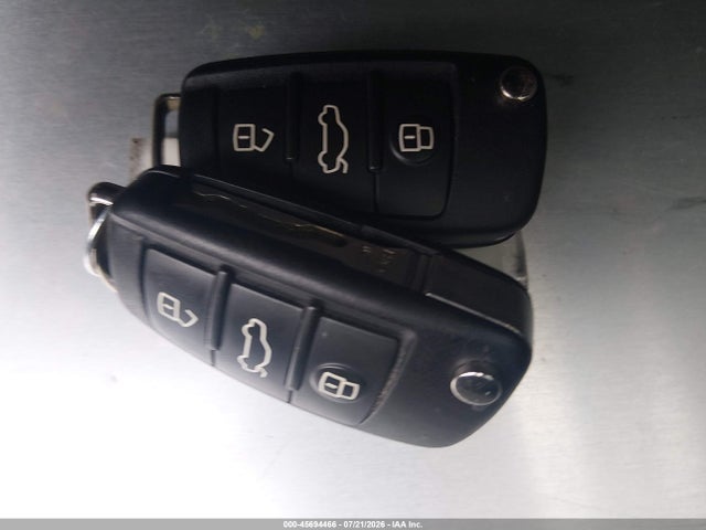 2017 Audi A3 Premium Plus მანქანა იყიდება აუქციონზე, vin: WAUJ8GFF1H1048594, აუქციონის ნომერი: 45694466
