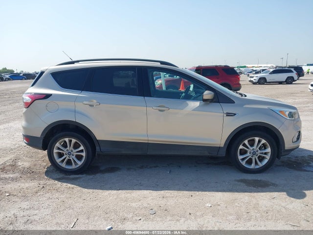 45694480 :رقم المزاد ، 1FMCU9GD4JUC80252 vin ، 2018 Ford Escape Se مزاد بيع