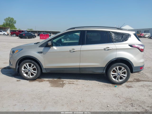 45694480 :رقم المزاد ، 1FMCU9GD4JUC80252 vin ، 2018 Ford Escape Se مزاد بيع
